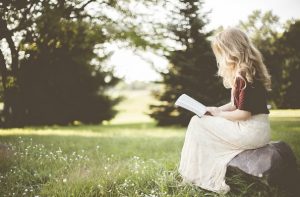 girl woman reading