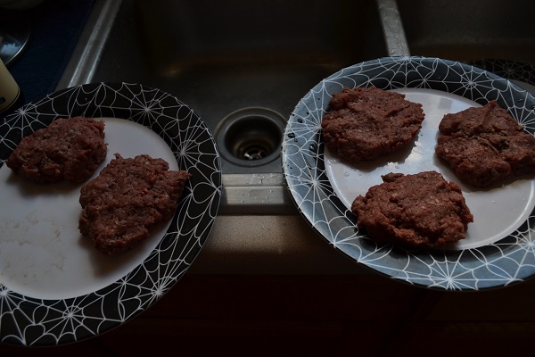 Making Hamburgers - Picture 9