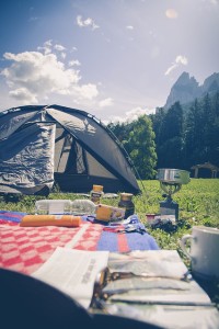 camping-605301_640