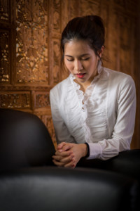 woman-praying-1077327-gallery