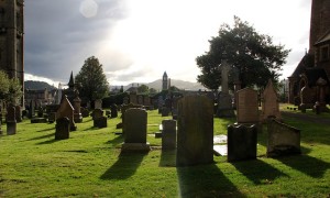 graveyard-981942_640