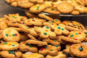 christmas-cookies-1051884_640