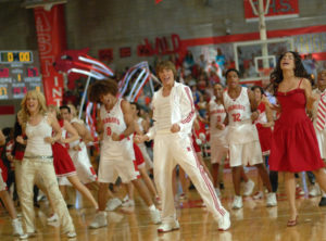 rs_1024x759-160120102725-1024-zac-efron-high-school-musical