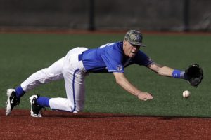 baseball-player-1045263_640