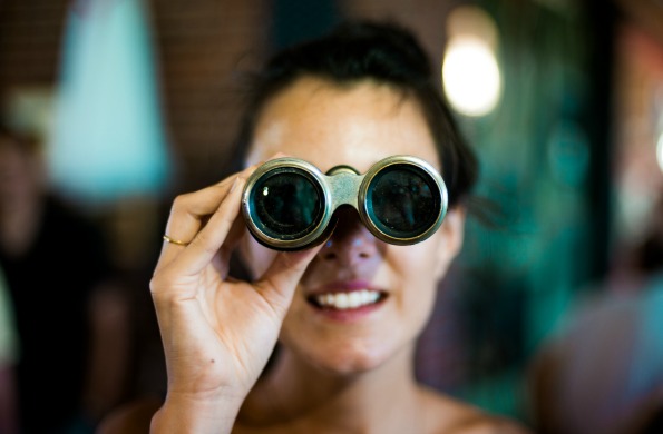 binoculars search find